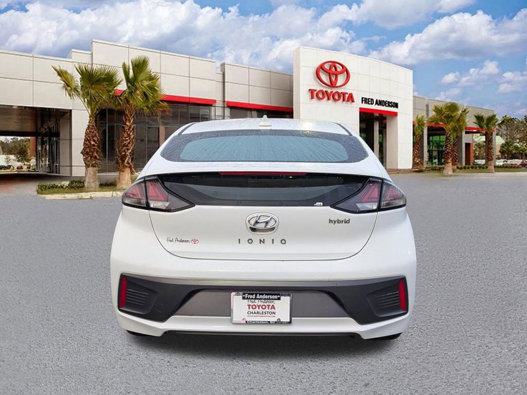 Used 2020 Hyundai Ioniq SEL image 5