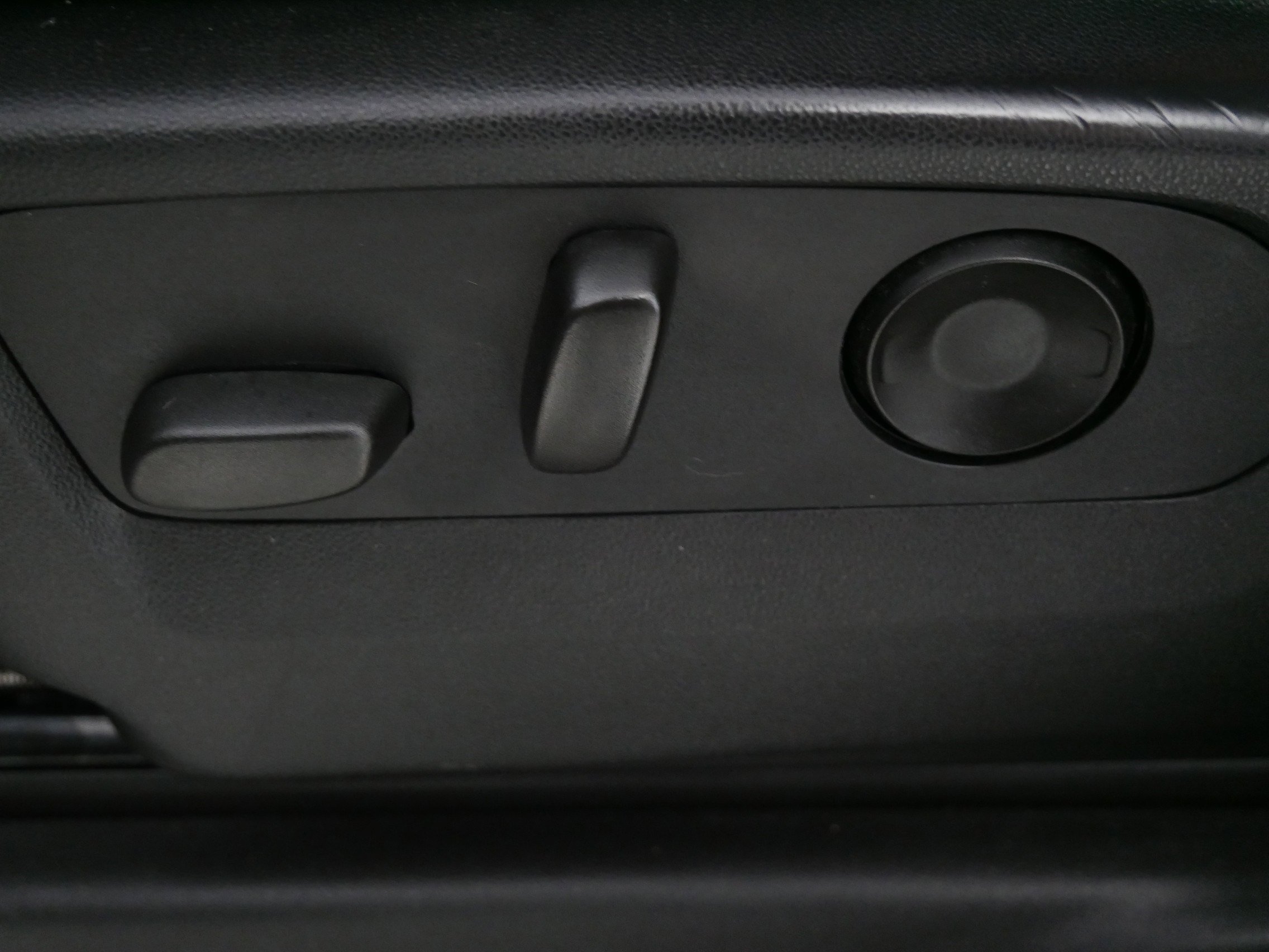 Used 2022 Chevrolet Silverado 1500 LT w/ Z71 Off-Road Package image 20