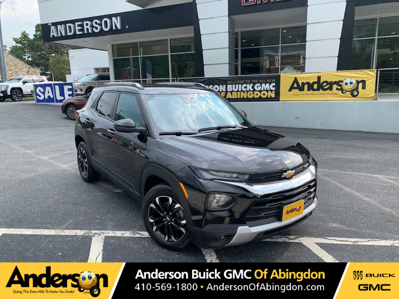 Used 2021 Chevrolet TrailBlazer LT w/ Convenience Package FWD image 1