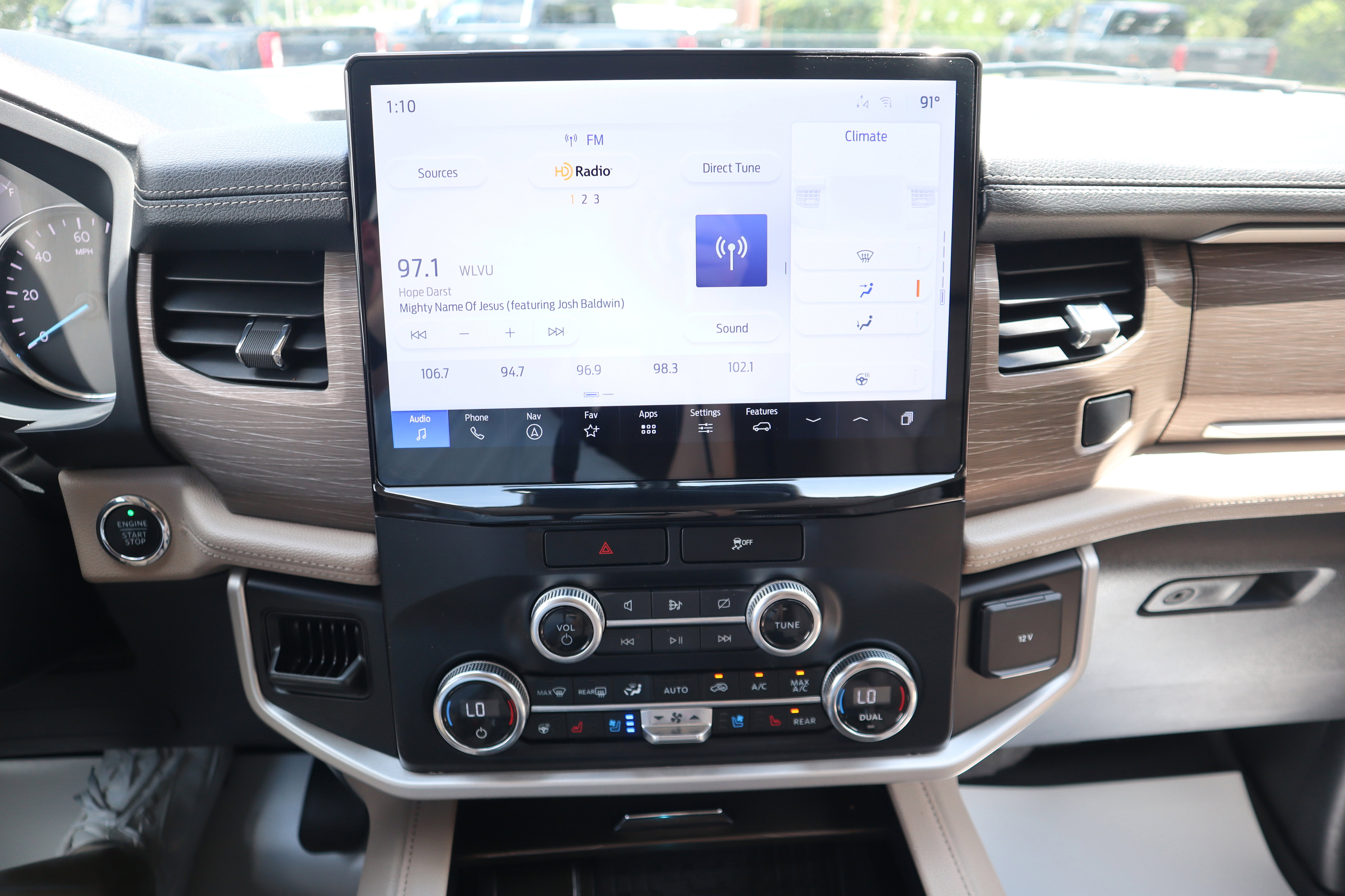Used 2023 Ford Expedition Max Limited RWD image 19