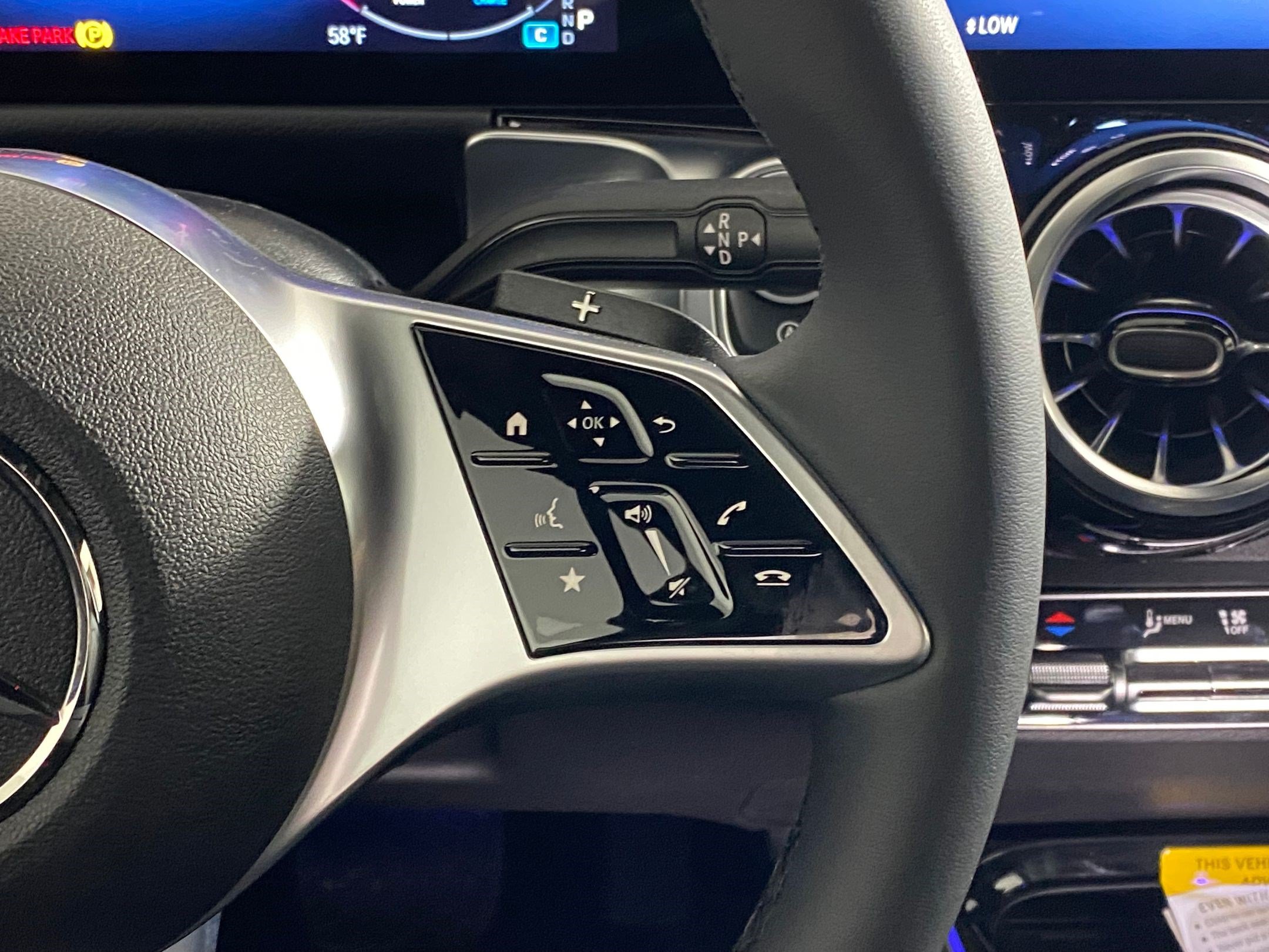 Certified 2025 Mercedes-Benz GLB 250 4MATIC image 28