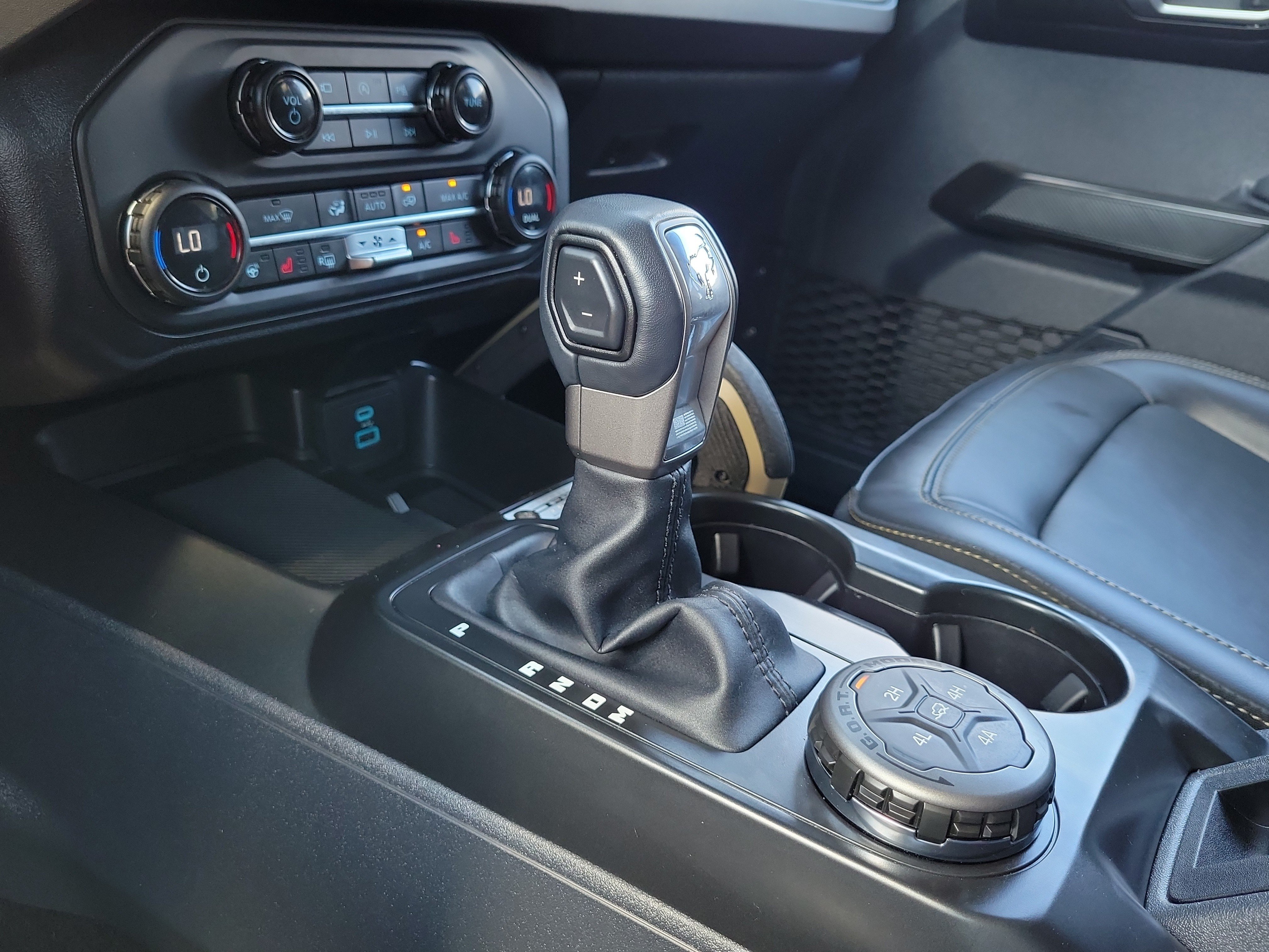 Certified 2025 Ford Bronco Badlands AWD/4WD image 26