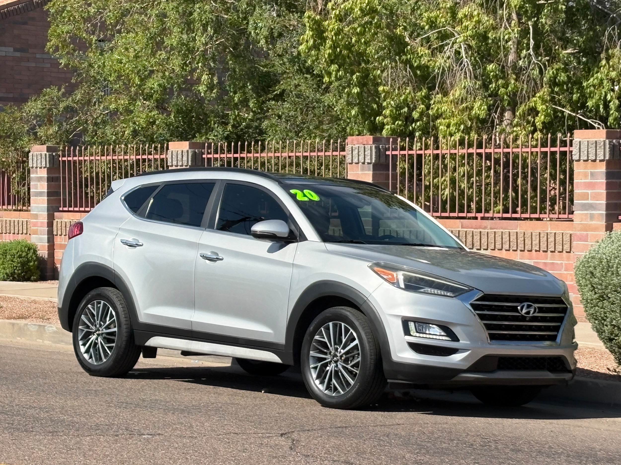 Used 2020 Hyundai Tucson Ultimate w/ Cargo Package FWD image 8