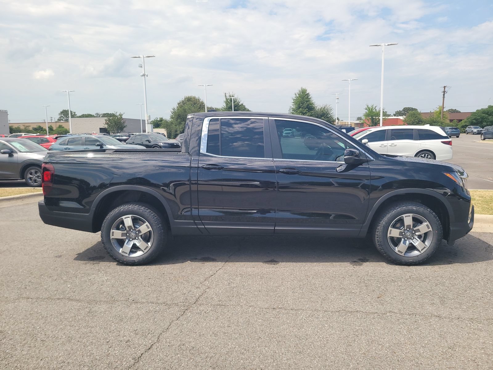 New 2026 Honda Ridgeline RTL image 2