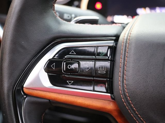 Used 2022 Jeep Grand Cherokee Summit AWD/4WD image 29