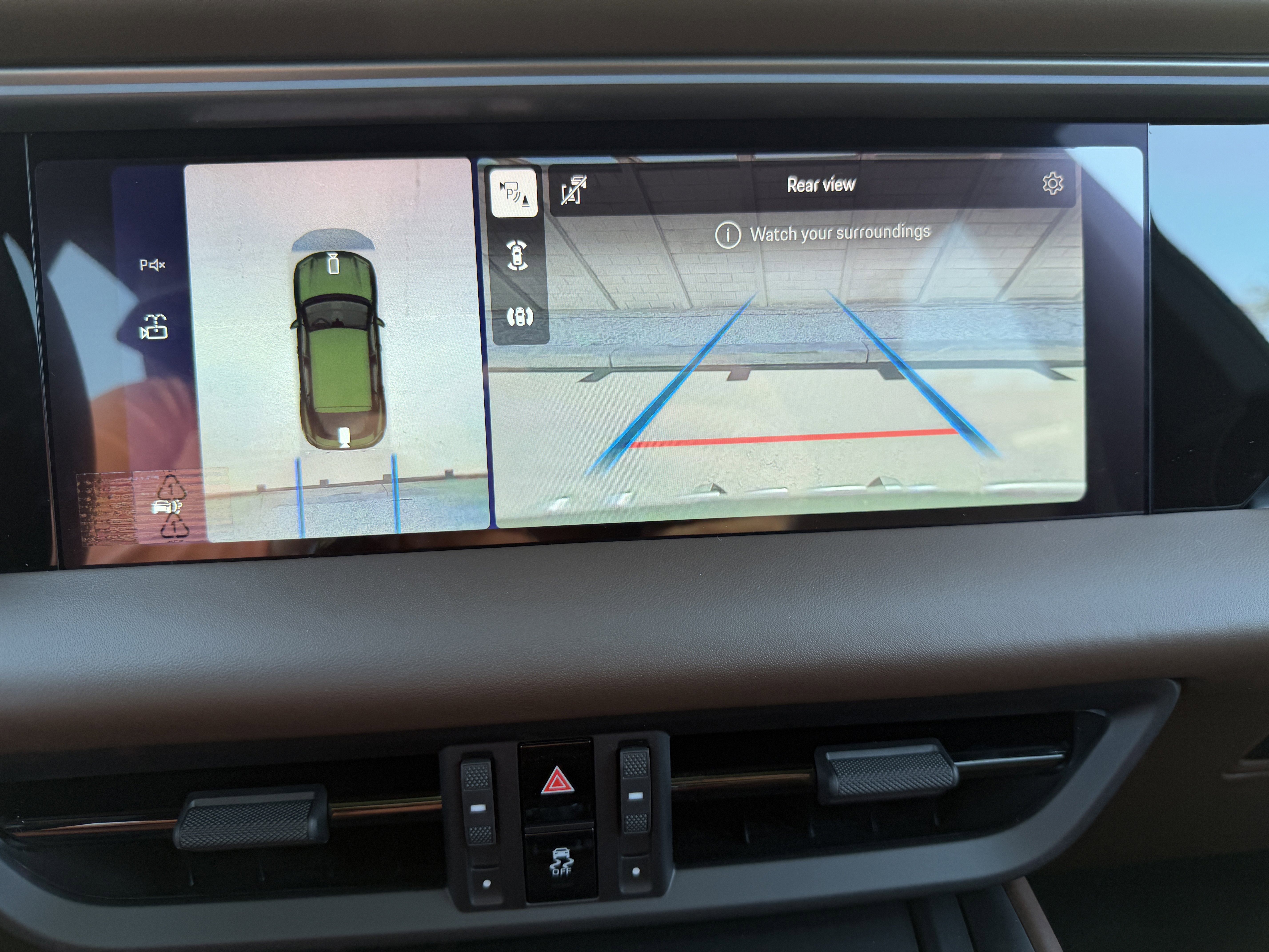 New 2026 Porsche Macan 4 Electric image 26