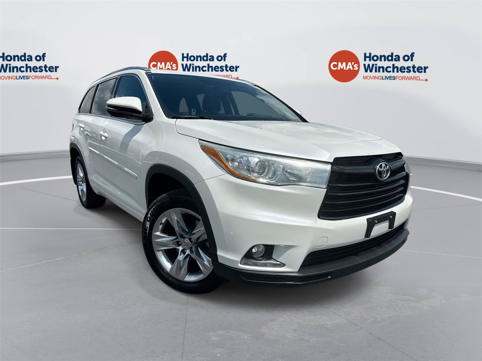 Used 2015 Toyota Highlander Limited AWD/4WD image 2