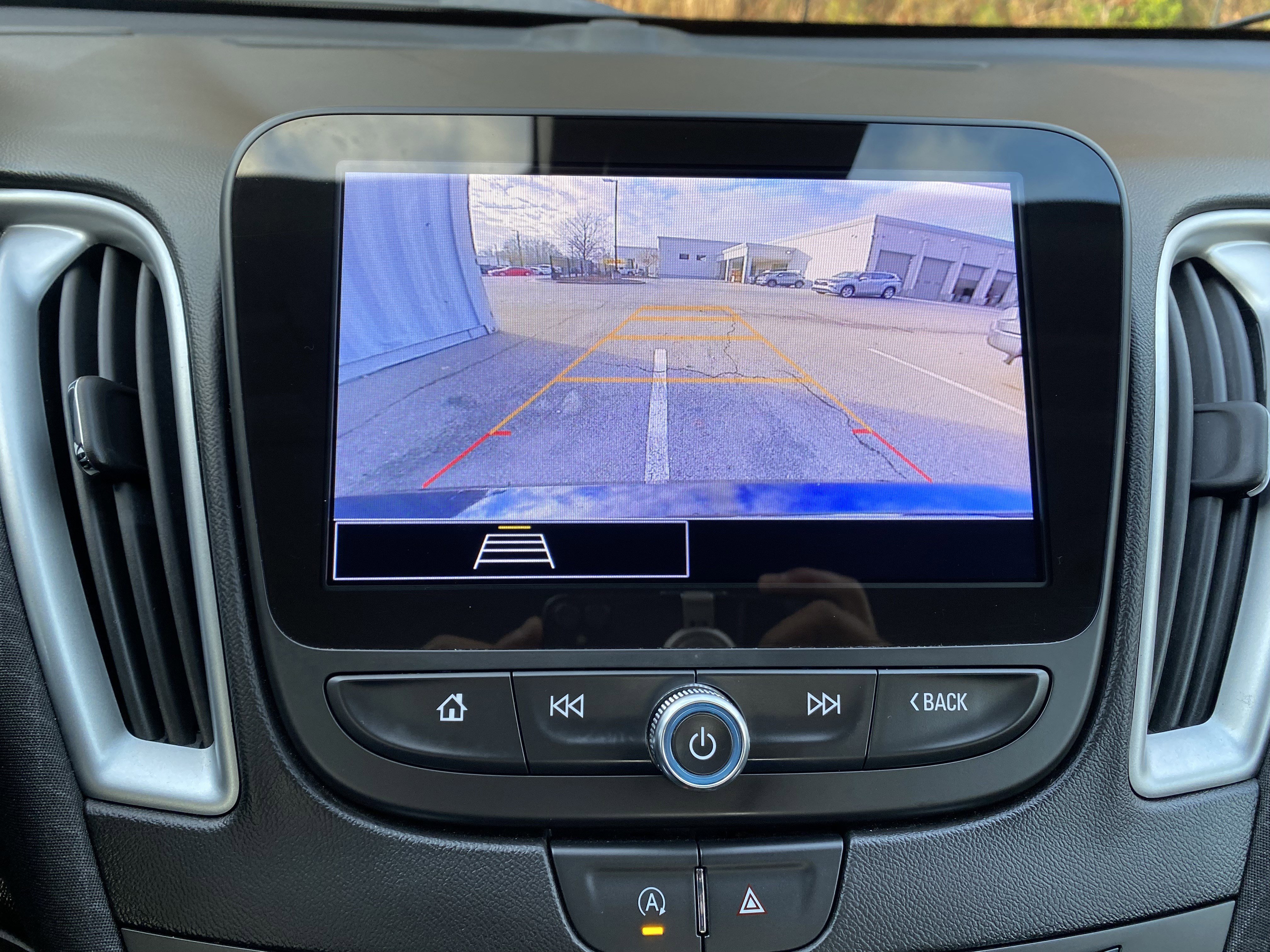 Used 2023 Chevrolet Malibu LT image 25