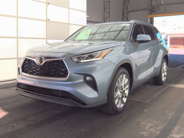 Used 2021 Toyota Highlander Limited