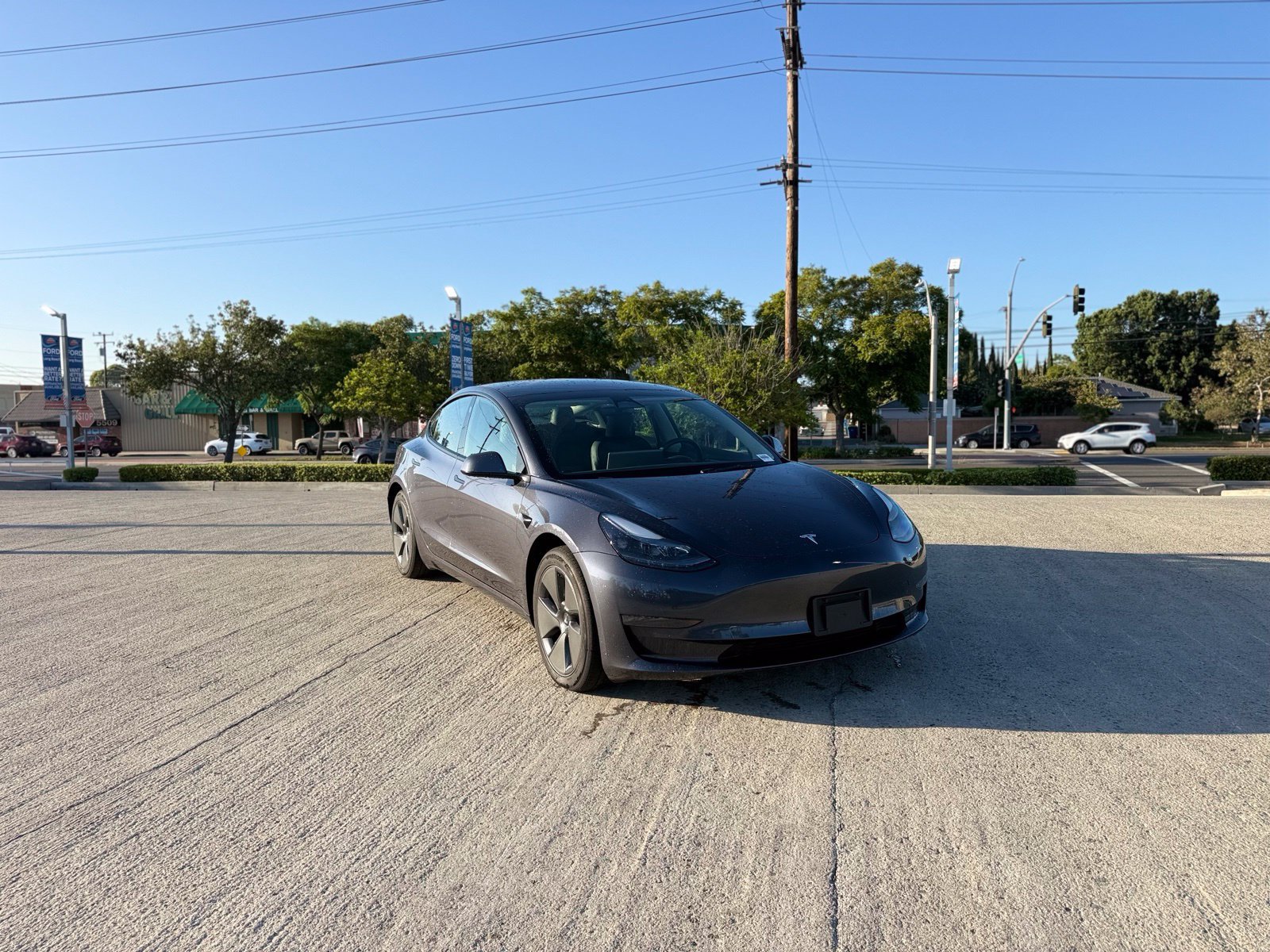 Used 2023 Tesla Model 3 Standard Range RWD image 3