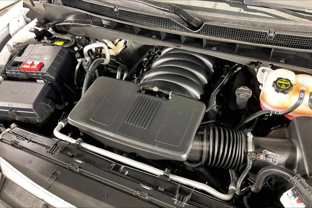 Used 2025 GMC Yukon Denali Ultimate AWD/4WD image 45