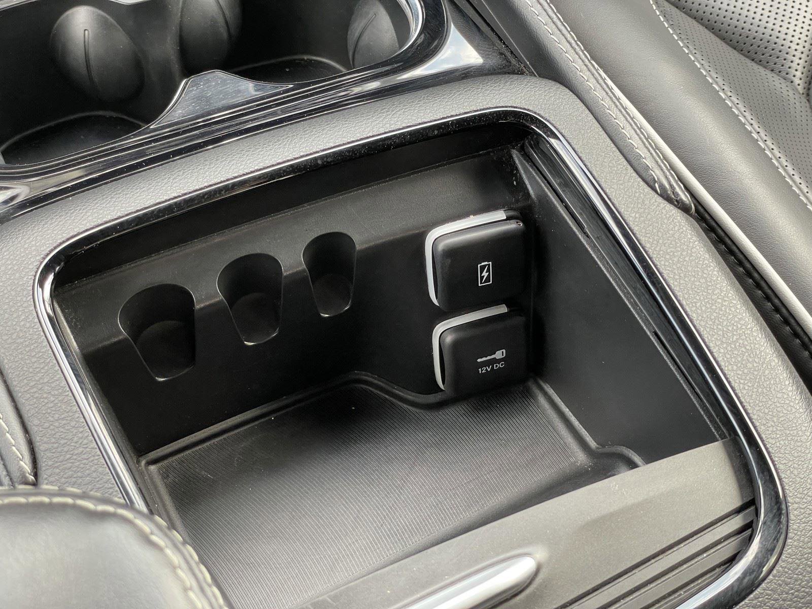 Certified 2025 Chrysler Pacifica Limited image 27