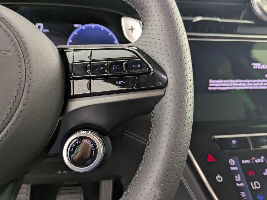 New 2025 Maserati Grecale GT image 20