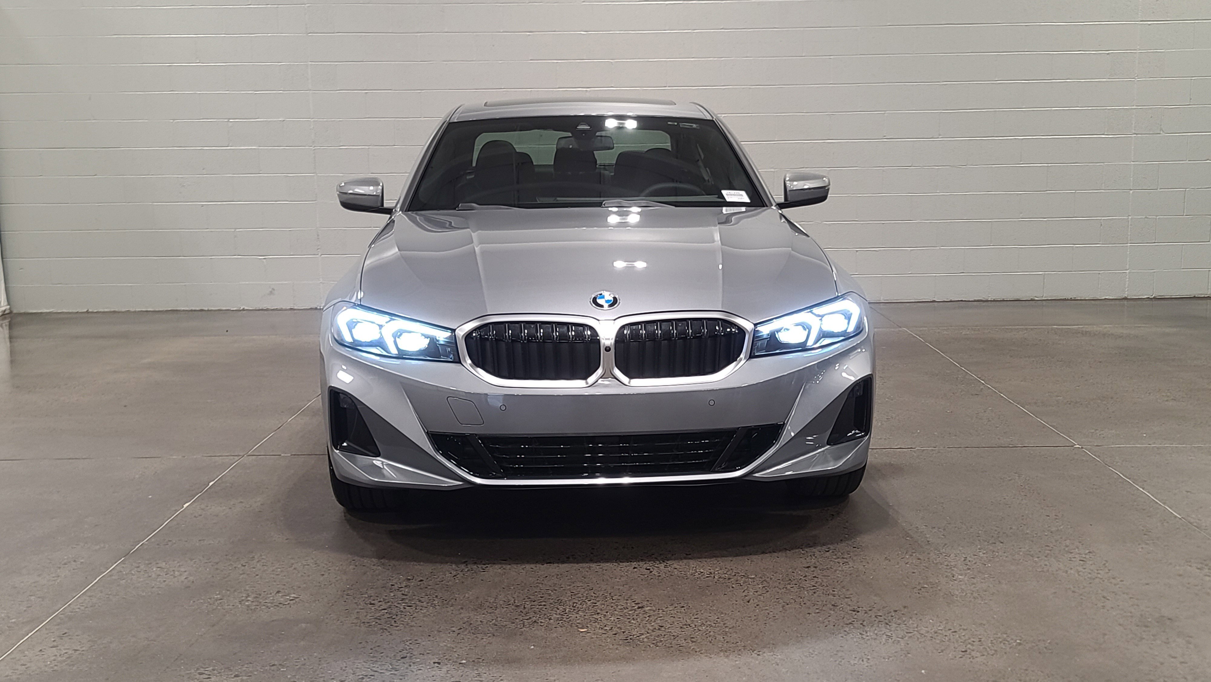 Used 2026 BMW 330i Sedan w/ Convenience Package RWD image 2