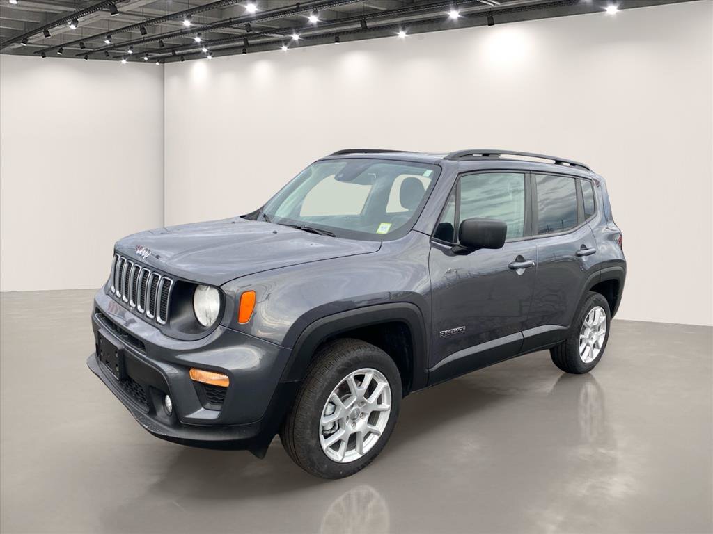 Certified 2023 Jeep Renegade Latitude w/ Premium Group AWD/4WD image 3