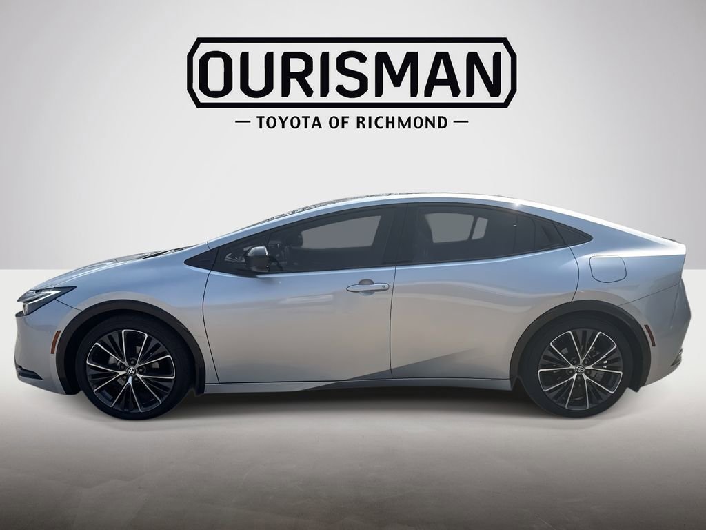 Used 2024 Toyota Prius XLE image 4