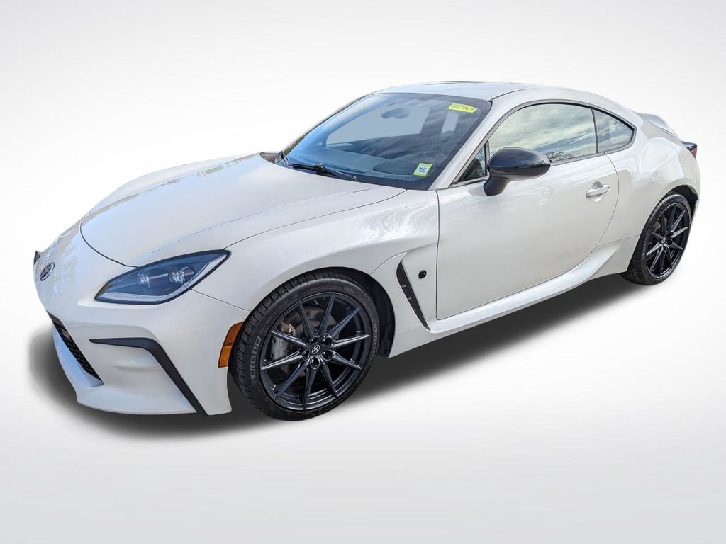 Used 2023 Toyota GR86 Premium RWD image 7