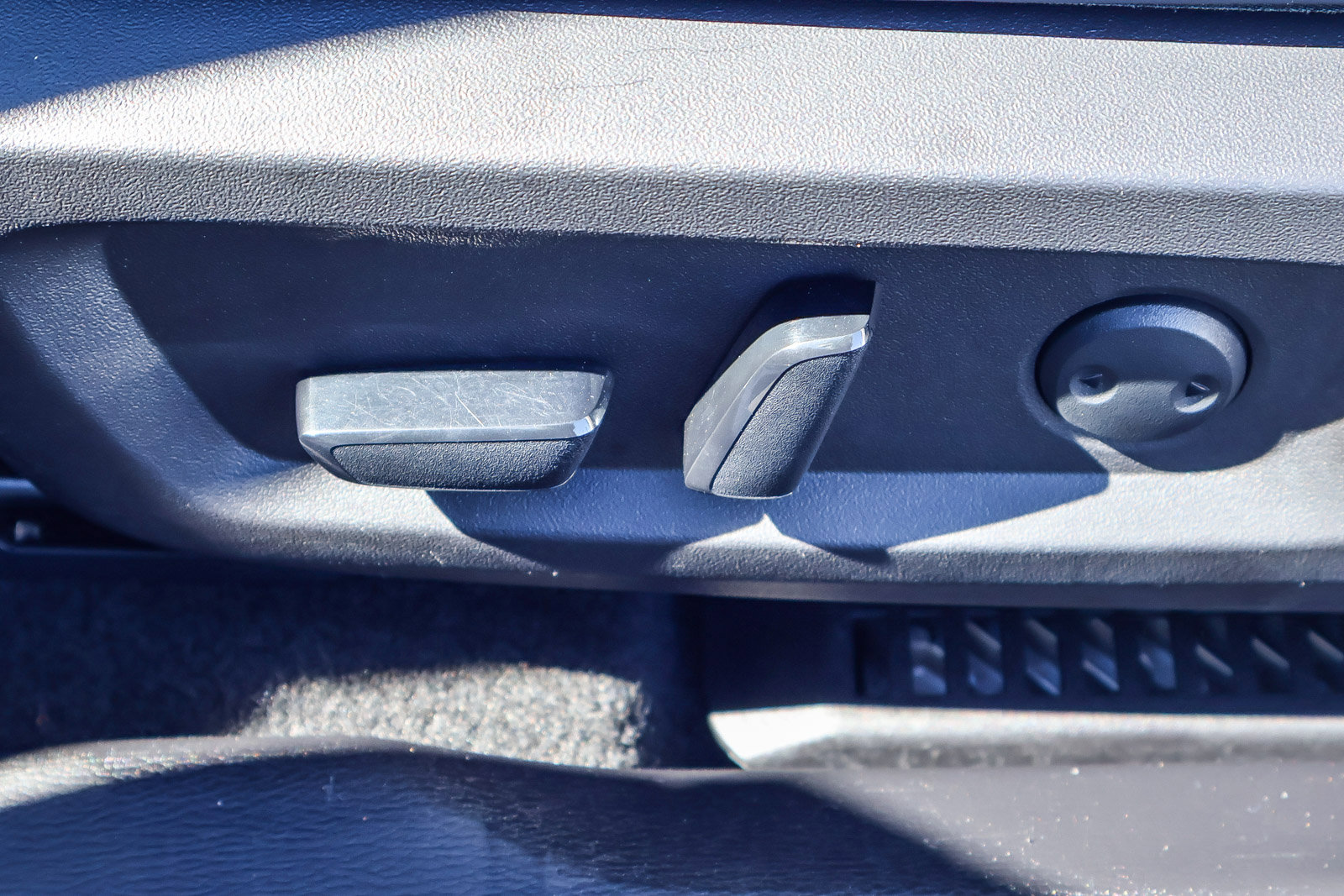 Used 2024 Mitsubishi Outlander SE image 13