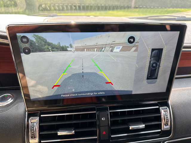 Used 2022 Lincoln Navigator Reserve image 18