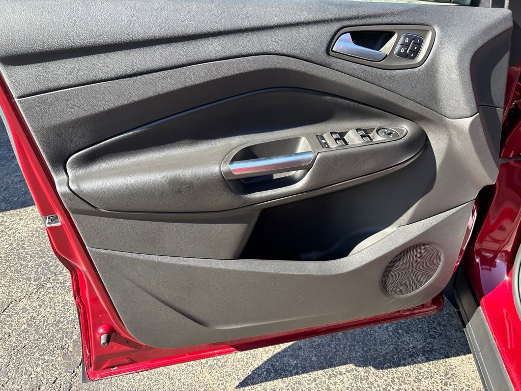 Used 2018 Ford Escape Titanium w/ Ford Safe & Smart Package AWD/4WD image 20