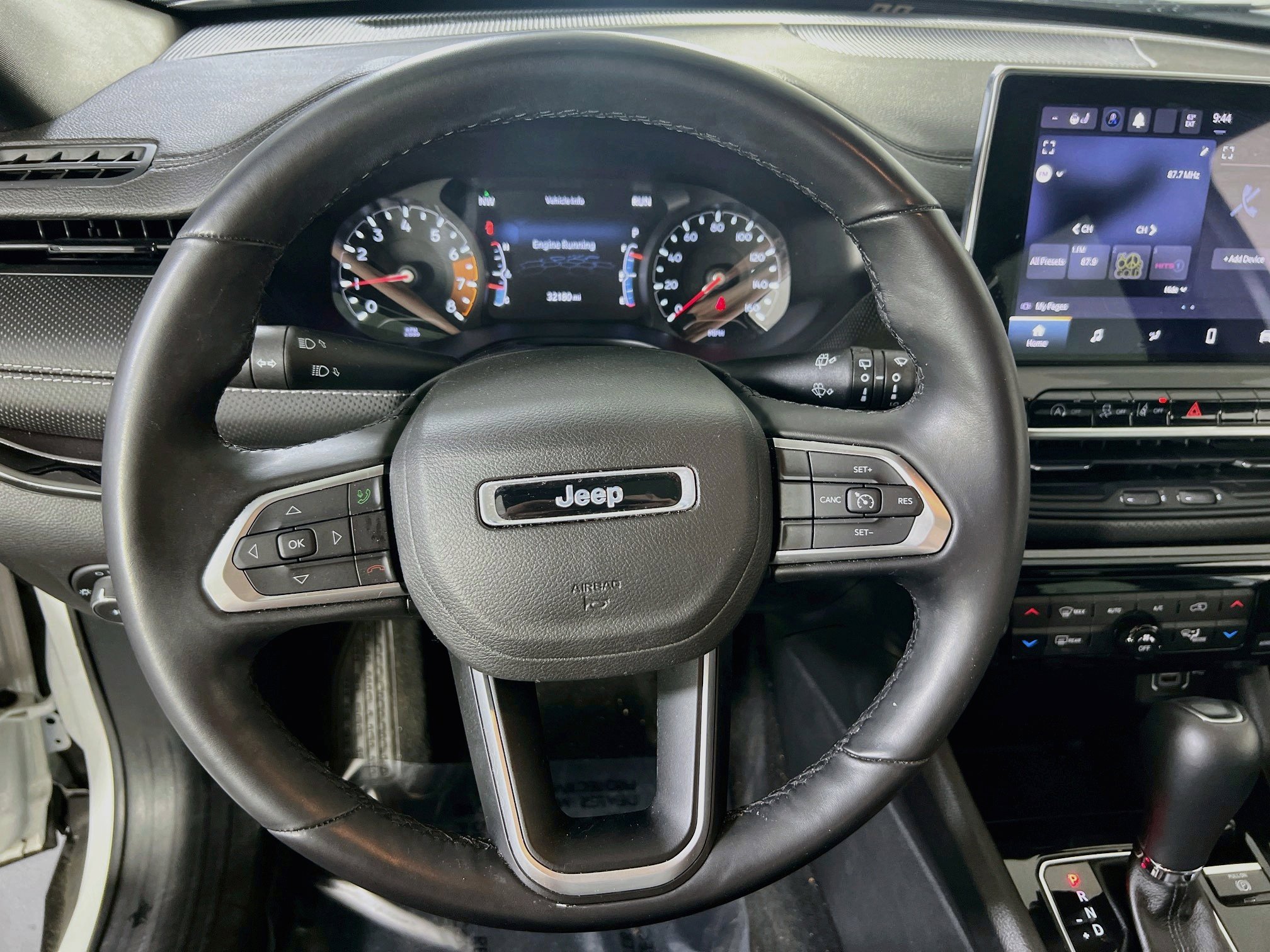 Used 2022 Jeep Compass Latitude w/ Sun and Sound Group AWD/4WD image 11