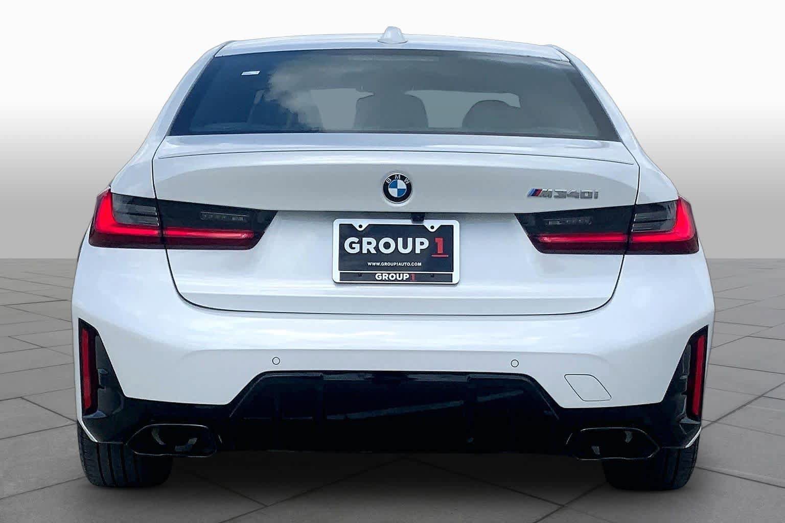 Used 2025 BMW M340i RWD image 4