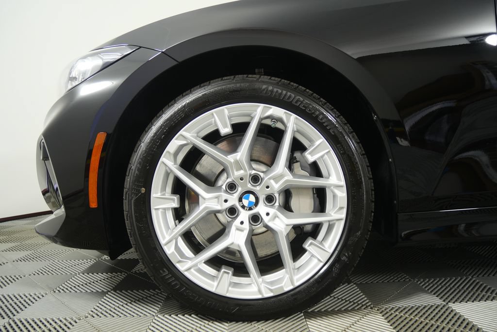 Certified 2025 BMW 330i xDrive Sedan w/ Convenience Package AWD/4WD image 8