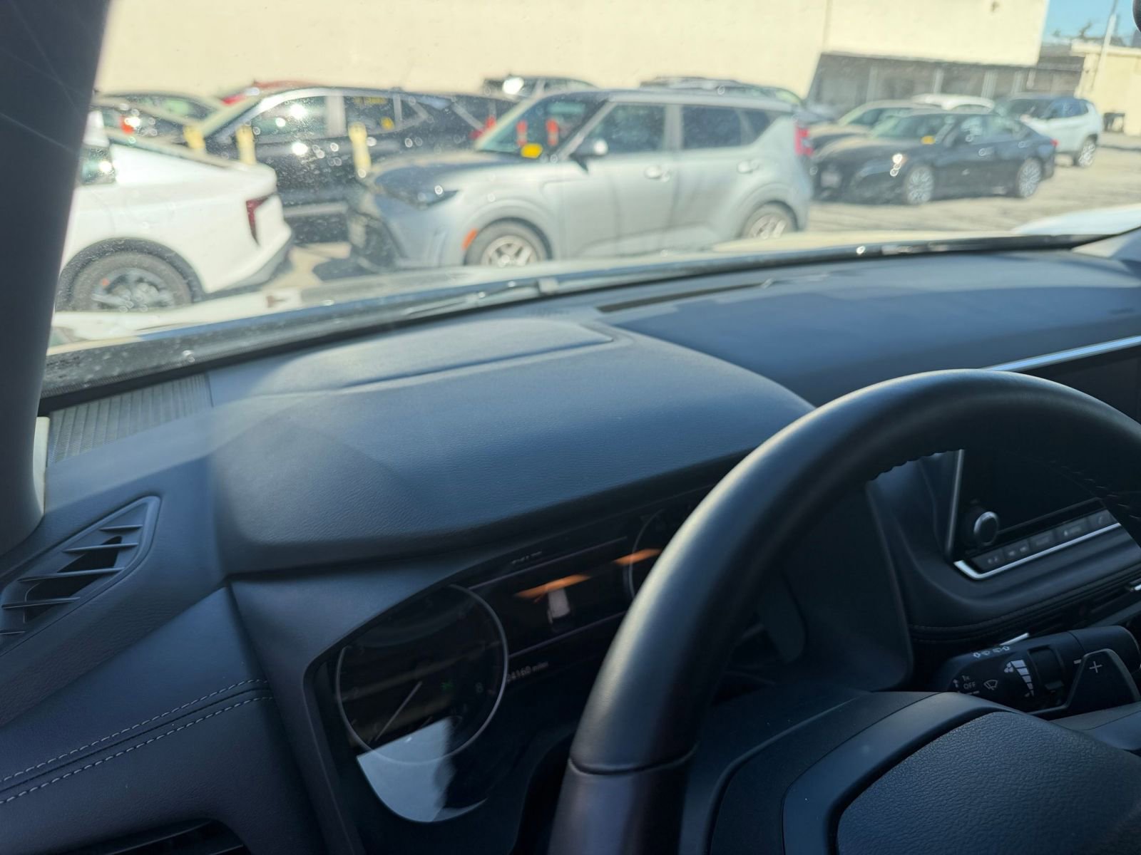 Used 2025 Nissan Rogue SV FWD image 36
