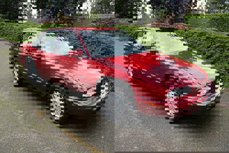 Used 1995 Buick Regal Custom image 2