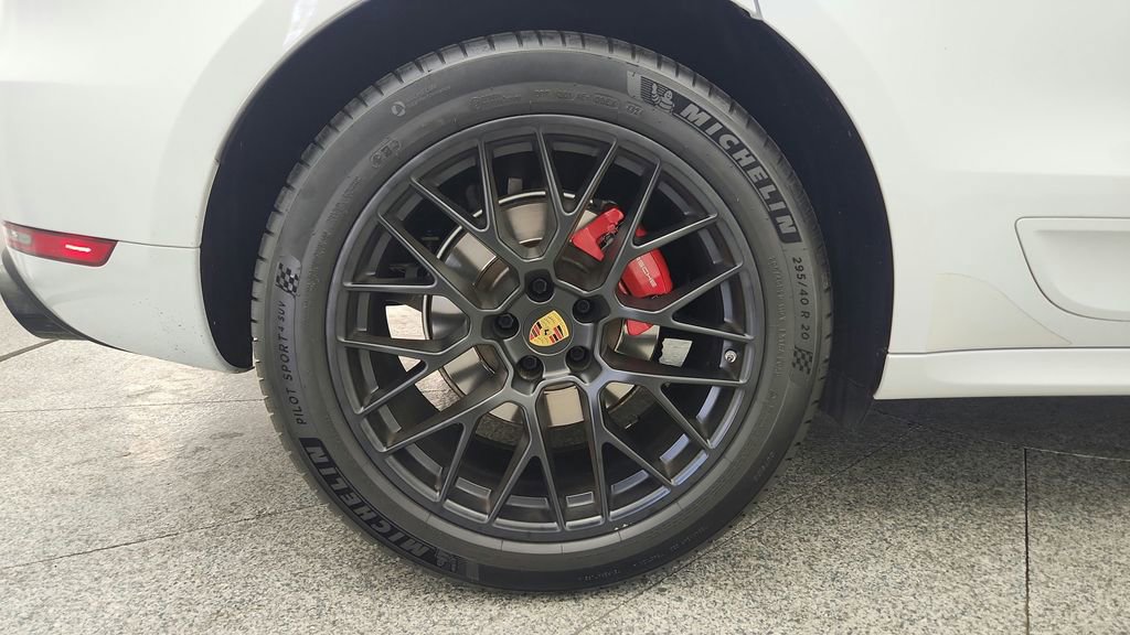 Used 2017 Porsche Macan GTS AWD/4WD image 44
