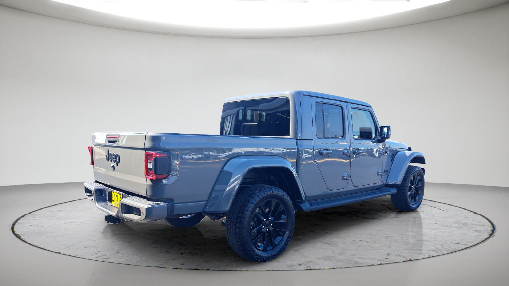 Used 2022 Jeep Gladiator Overland AWD/4WD image 5