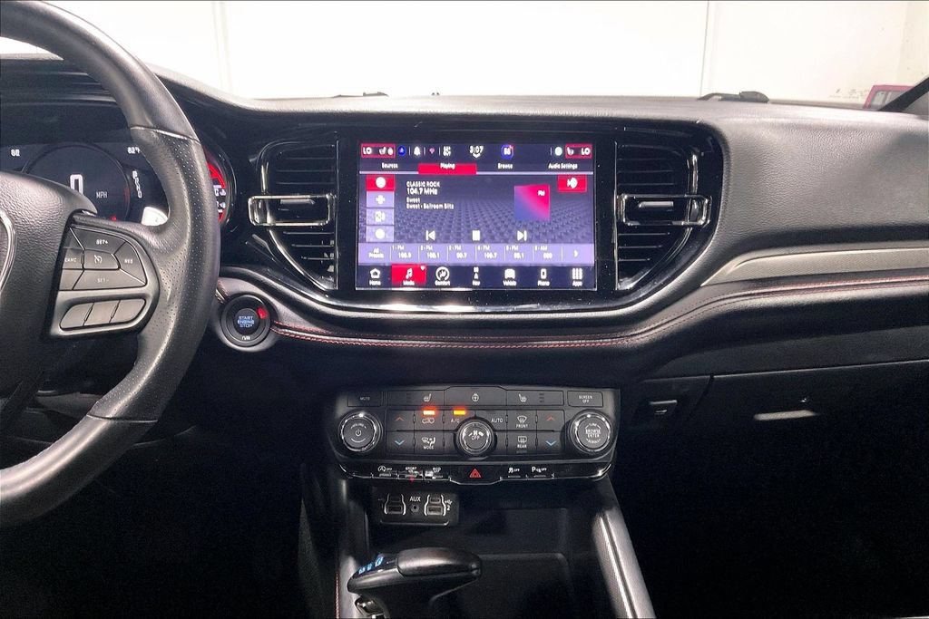 Used 2025 Dodge Durango GT AWD/4WD image 7