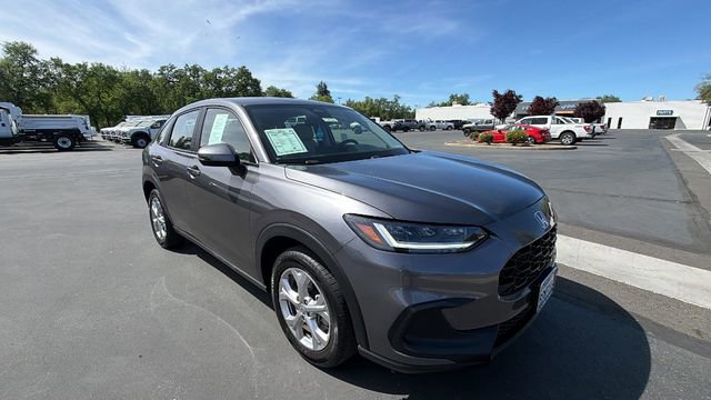 Used 2023 Honda HR-V LX image 2