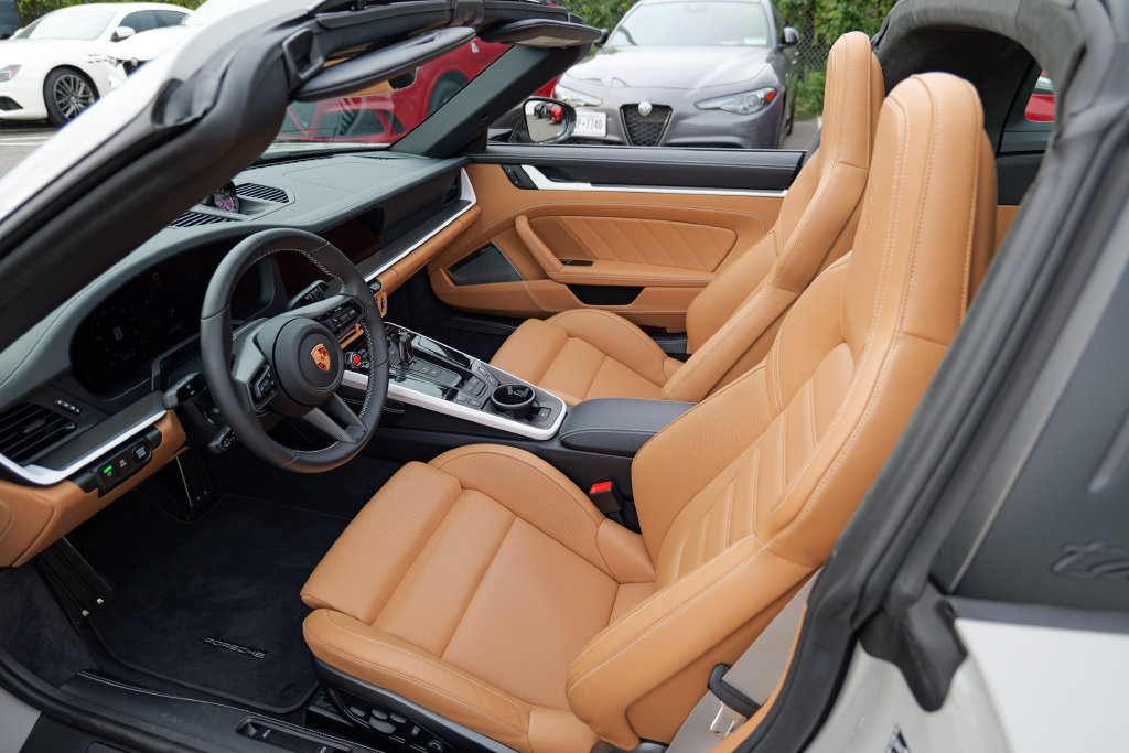 Used 2026 Porsche 911 Targa 4 GTS AWD/4WD image 25