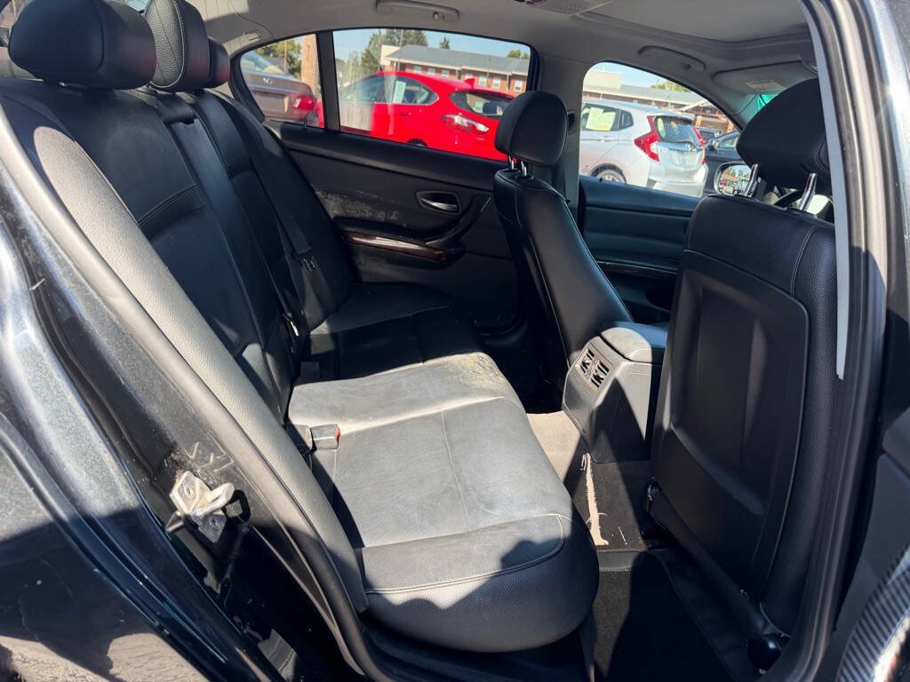 Used 2011 BMW 328i Sedan RWD image 16