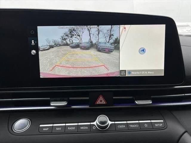 Used 2025 Hyundai Elantra Sport image 16