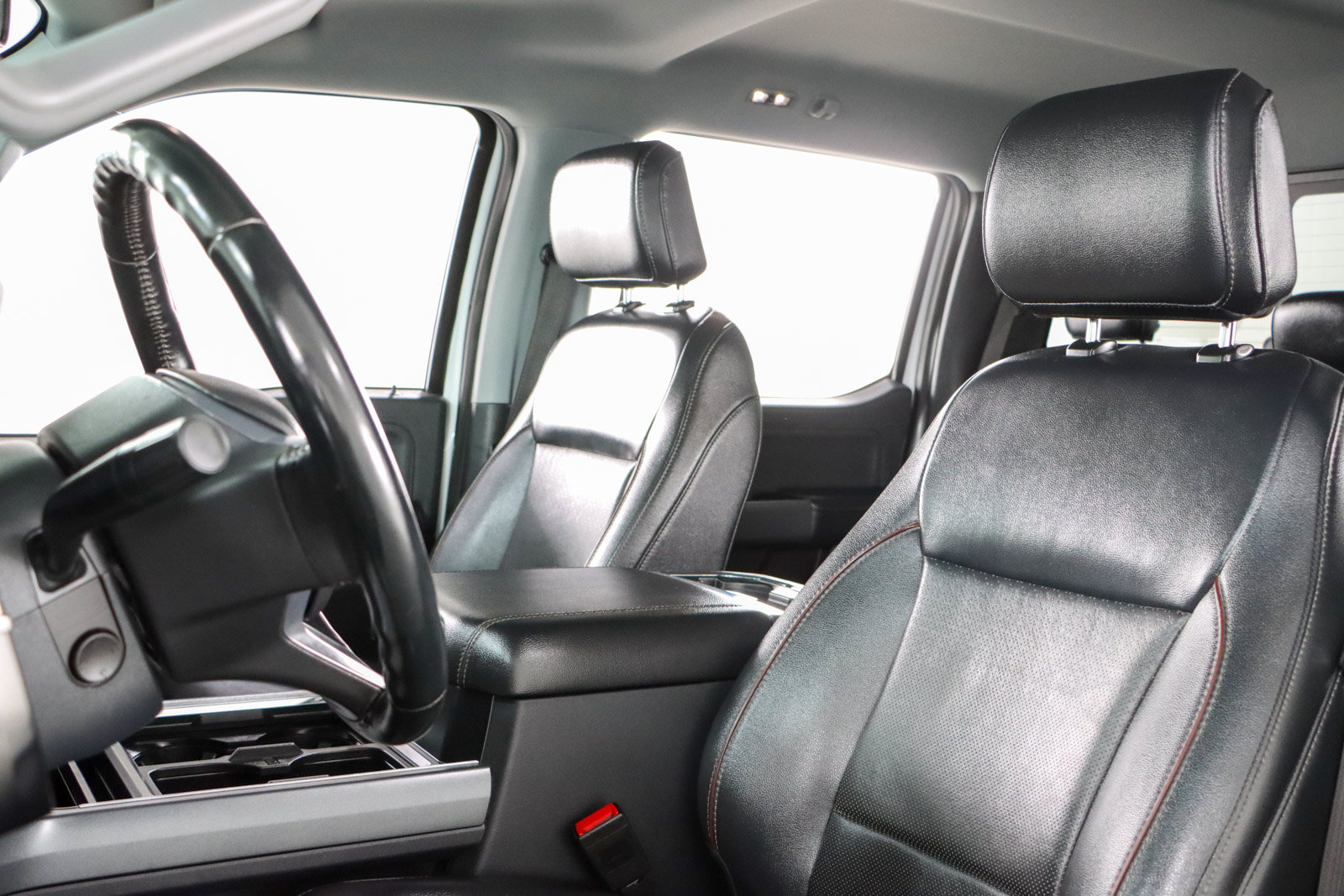 Used 2023 Ford F250 Lariat w/ Sport Appearance Package AWD/4WD image 25