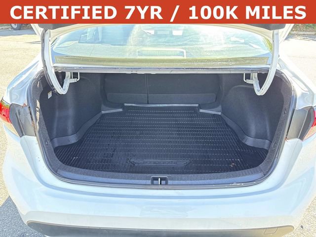 Used 2022 Toyota Corolla LE FWD image 12