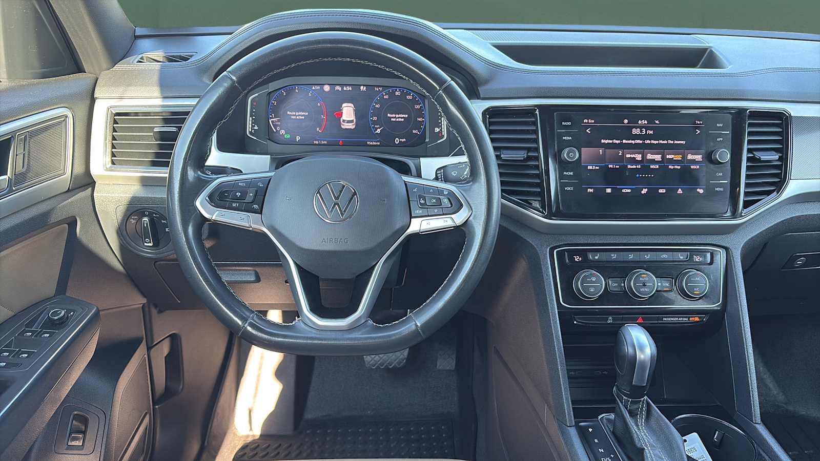 Used 2021 Volkswagen Atlas Cross Sport SEL AWD/4WD image 21