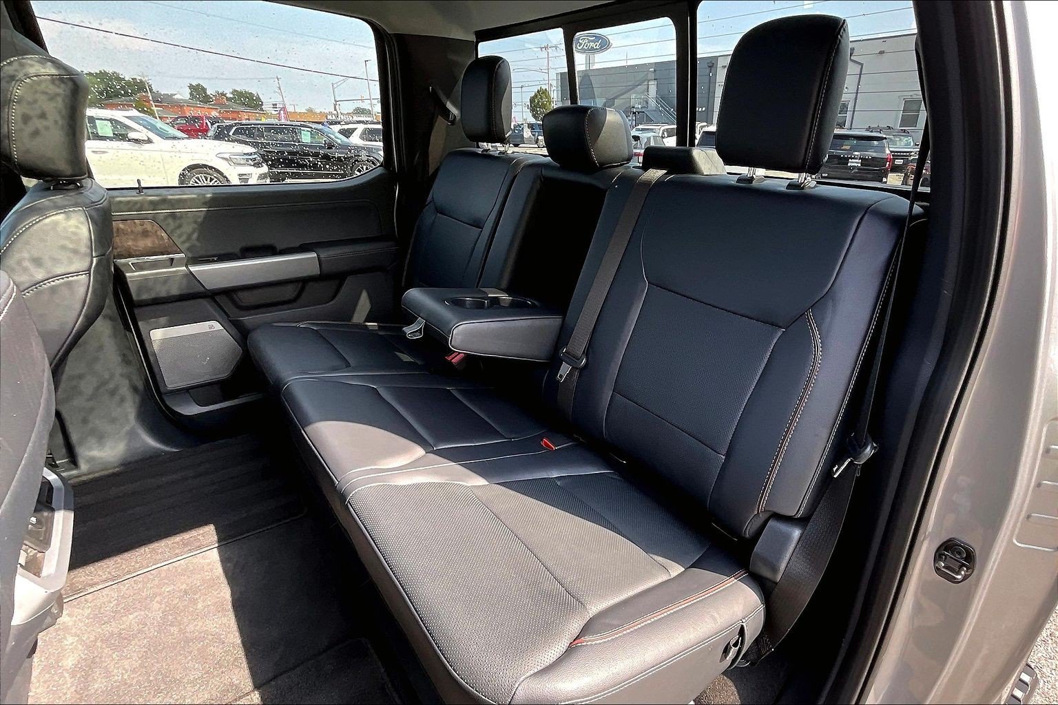 Used 2024 Ford F350 Lariat w/ Lariat Ultimate Package AWD/4WD image 26