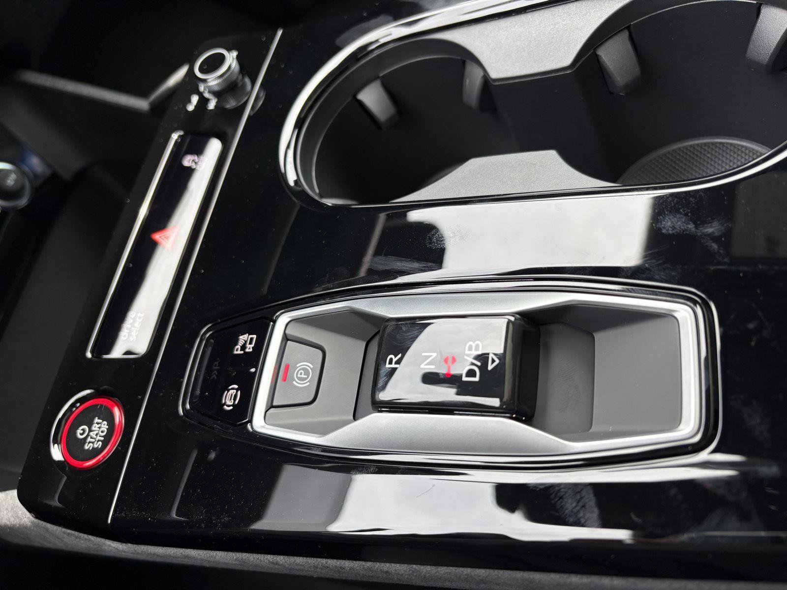 New 2027 Audi S6 e-tron Premium Plus AWD/4WD image 17