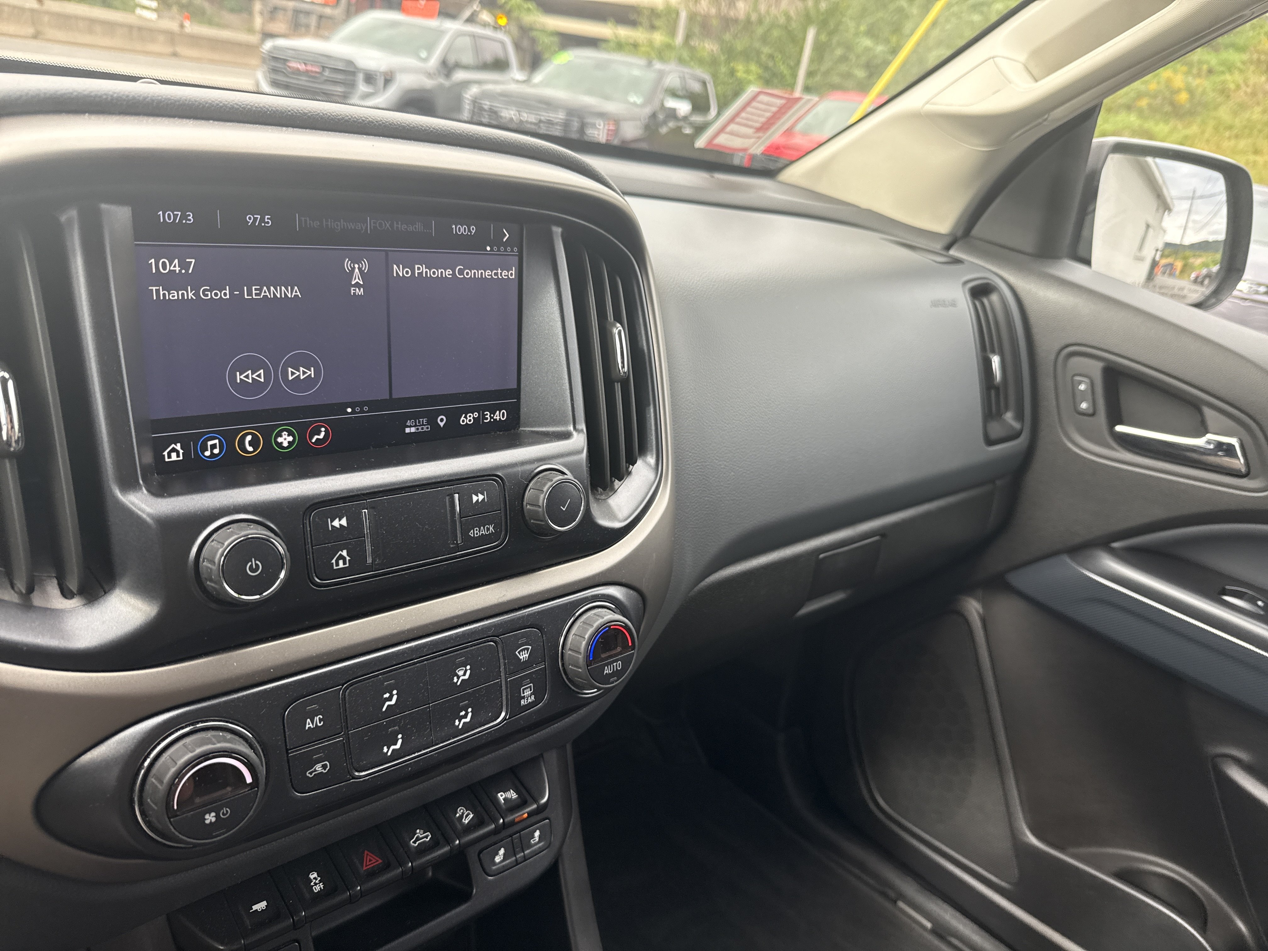 Used 2019 Chevrolet Colorado Z71 AWD/4WD image 23