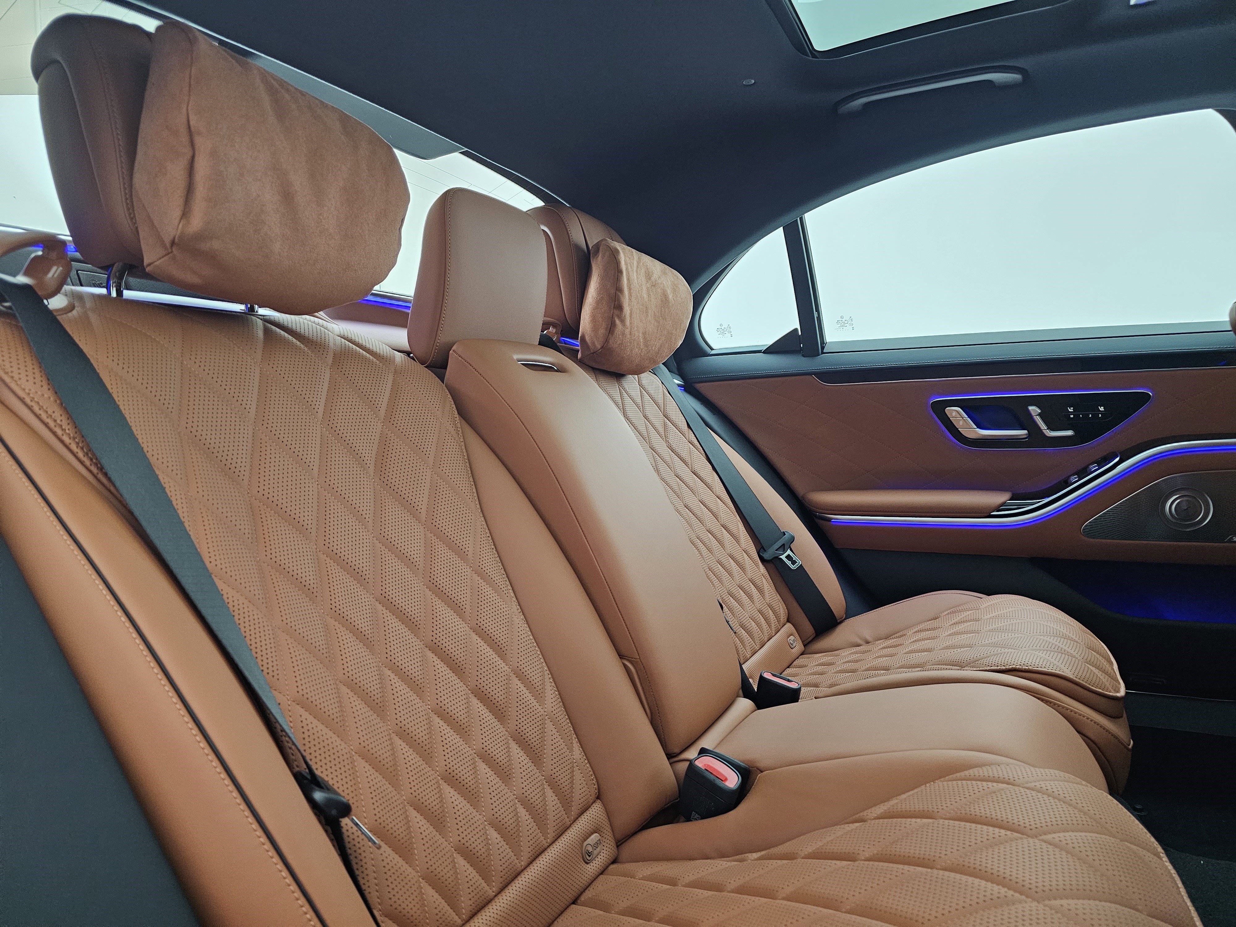 New 2026 Mercedes-Benz S 580 4MATIC Sedan image 25