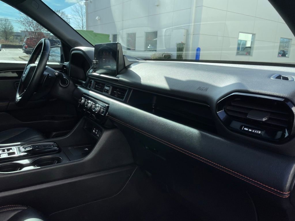 Used 2024 Honda Pilot TrailSport image 37