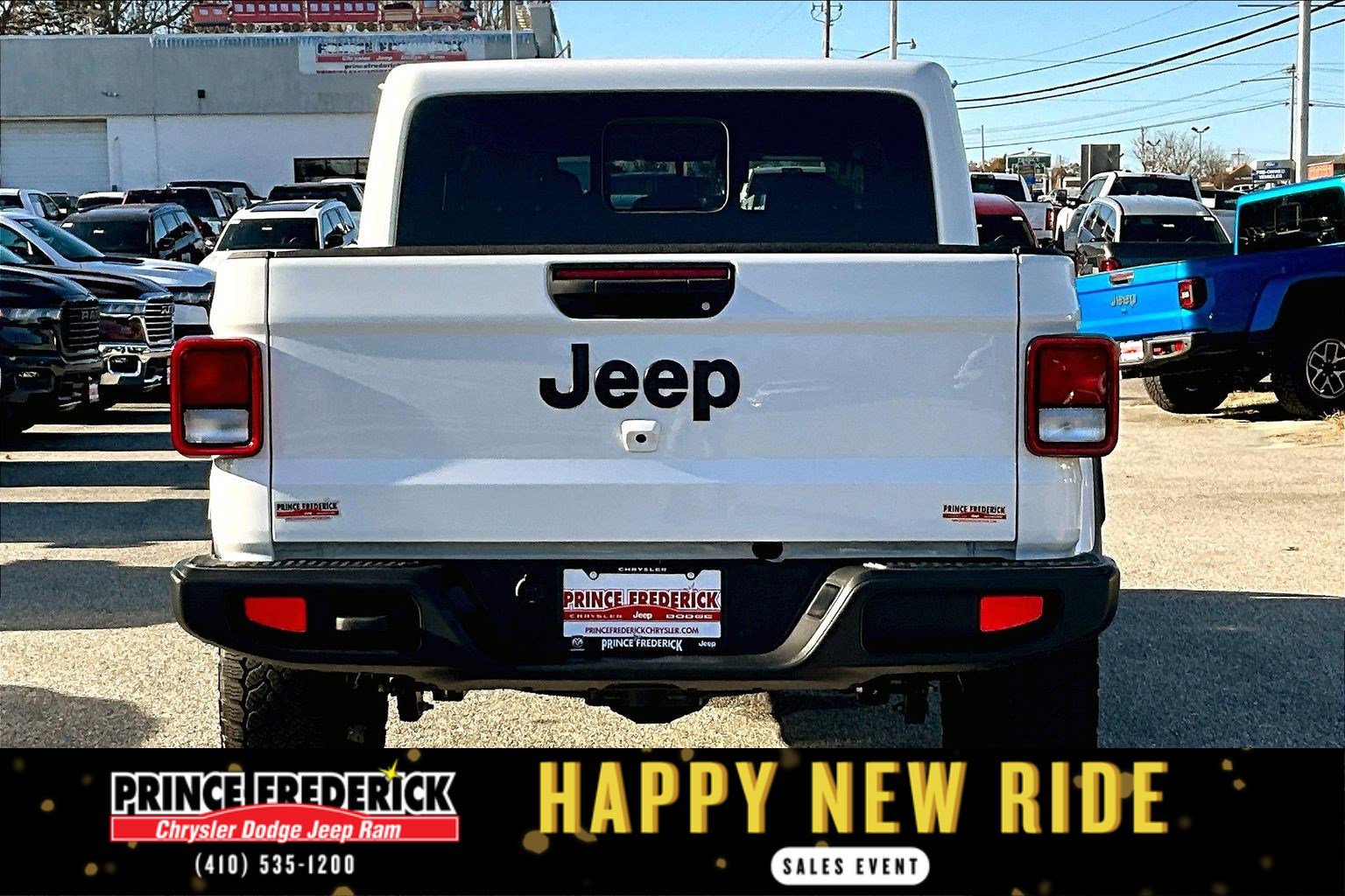 Used 2024 Jeep Gladiator Sport image 4