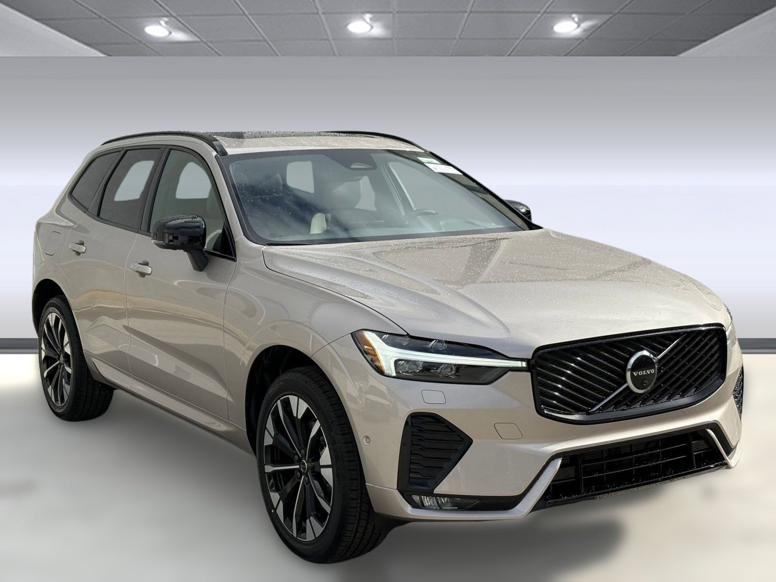 New 2026 Volvo XC60 B5 Plus w/ Climate Package image 7