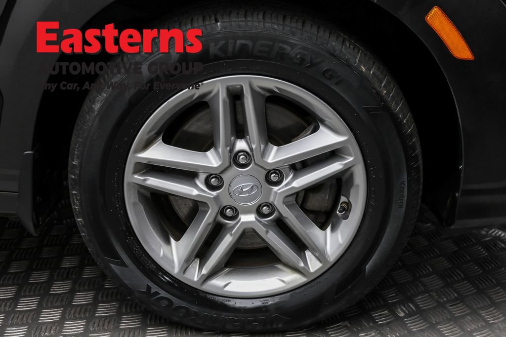 Used 2022 Hyundai Kona SE w/ Winter Weather Package image 30