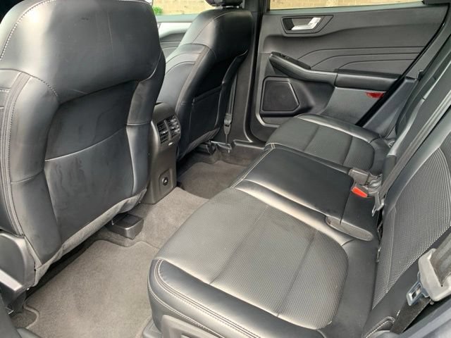 Certified 2025 Ford Escape Platinum AWD/4WD image 18
