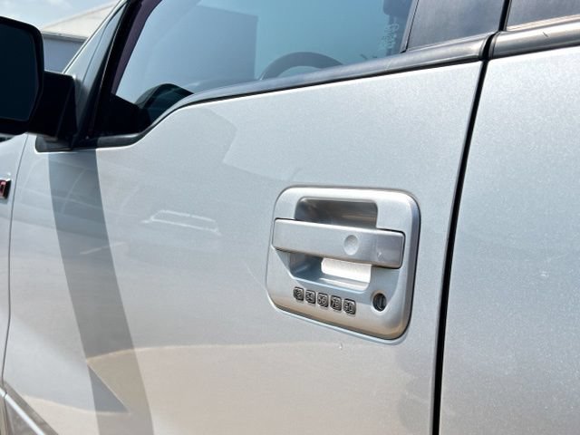 Used 2014 Ford F150 FX4 w/ Equipment Group 402A Luxury AWD/4WD image 7