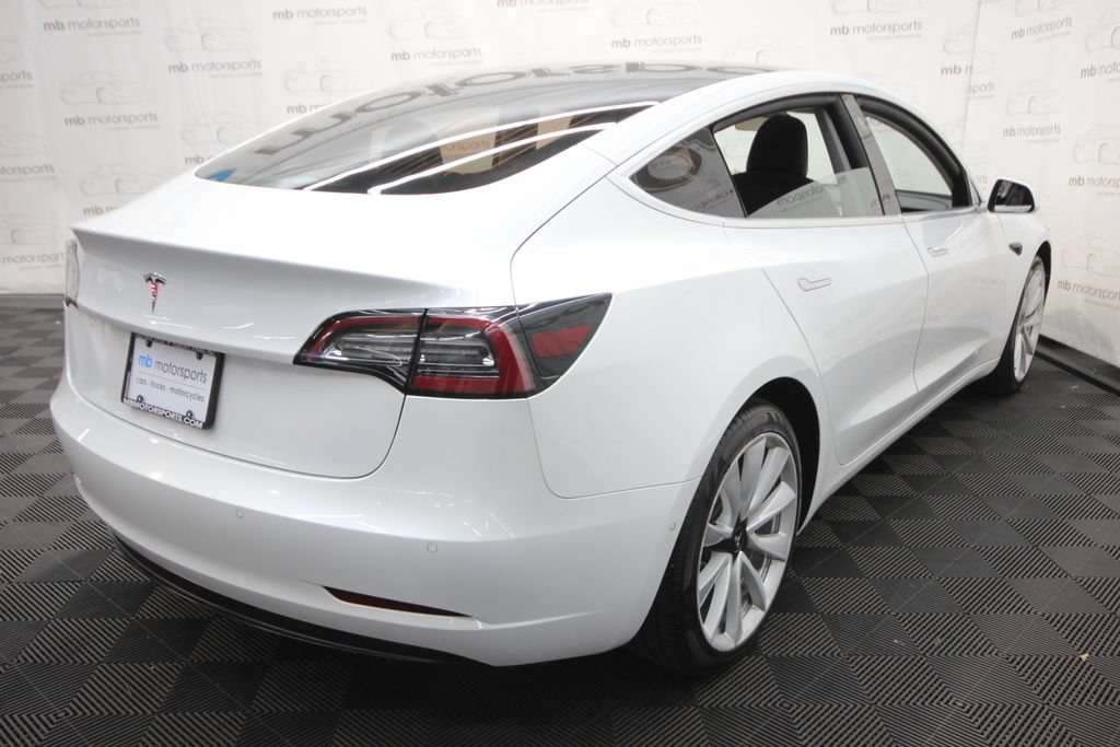Used 2020 Tesla Model 3 Standard Range Plus RWD image 6